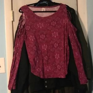 Mudd Cold Shoulder Maroon Long Sleeve Top